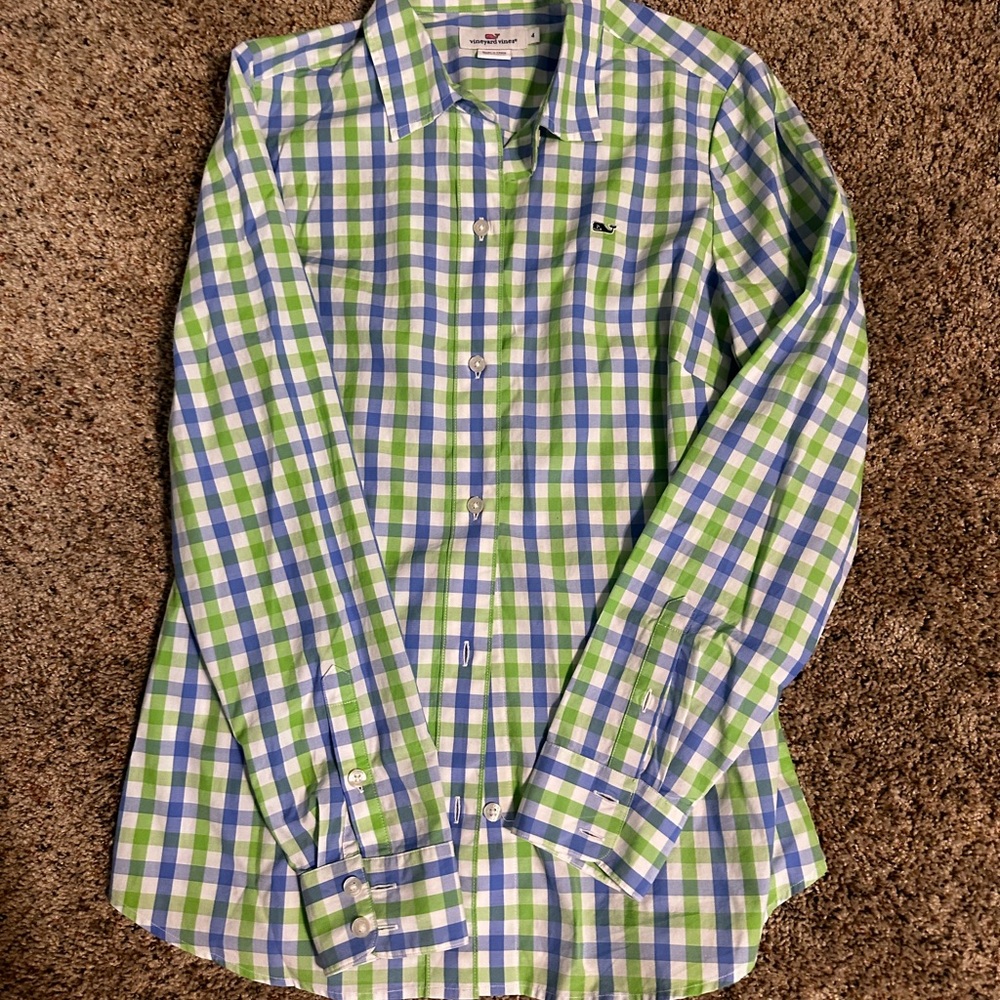 Vineyard Vines size 4 button down top
